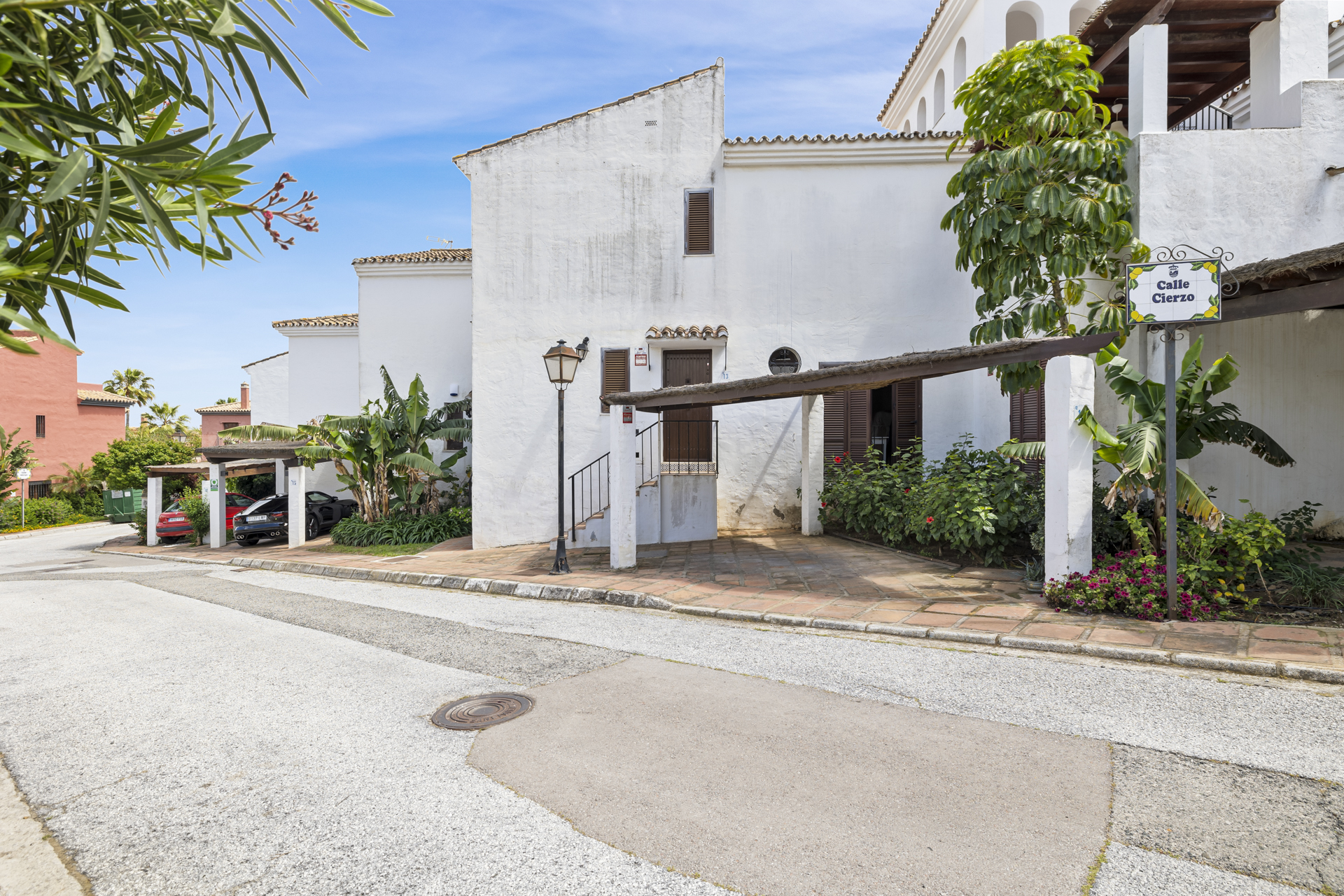 Urb. Bahia Azul
