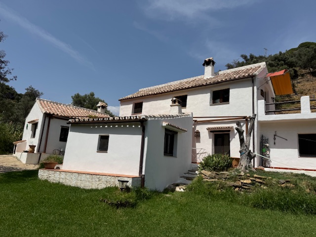 Finca Ricardo, Casares