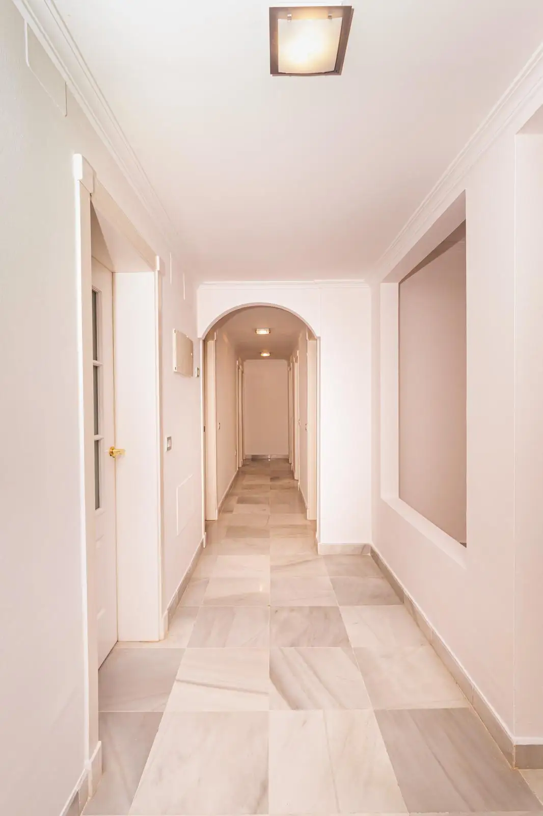 Spacious apartment in Estepona - Top Properties Estepona