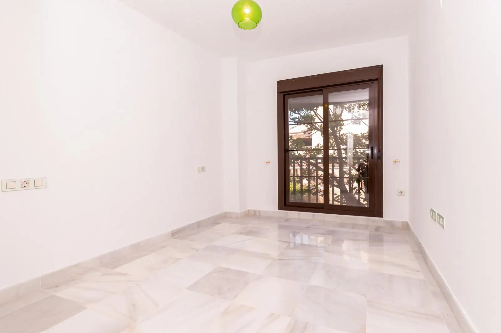 Spacious apartment in Estepona - Top Properties Estepona