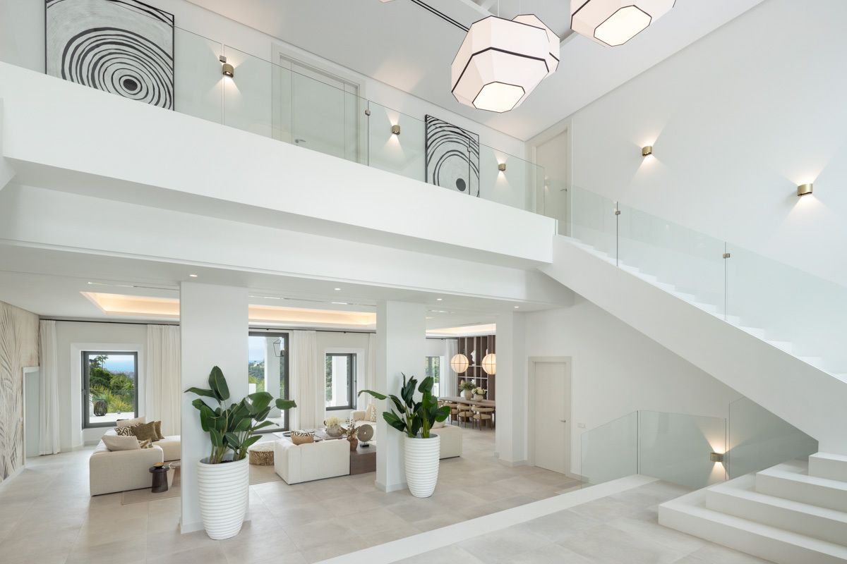 Breathtaking Villa in Benahavís - Top Properties Estepona