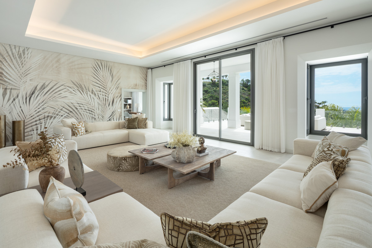 Breathtaking Villa in Benahavís - Top Properties Estepona