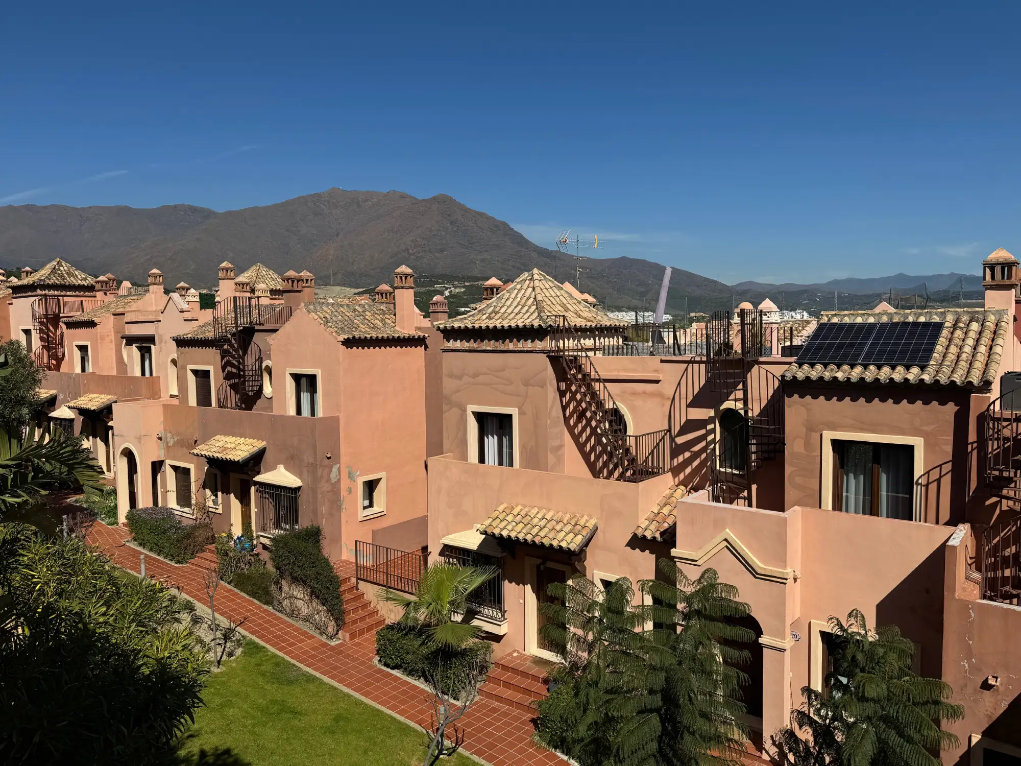 4-Bedrooms townhouse in Estepona - Top Properties Estepona