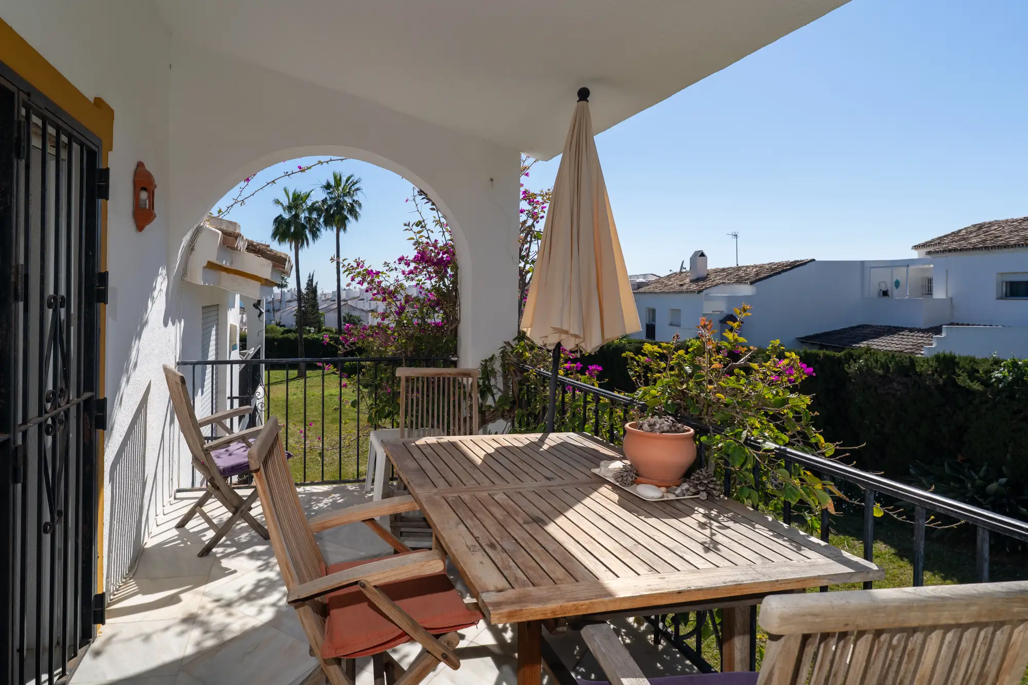 Charming Penthouse in Estepona - Top Properties Estepona