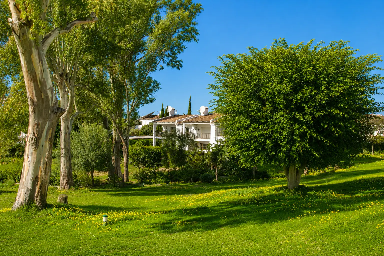 Unique duplex townhouse in Nueva Atalaya - Top Properties Estepona