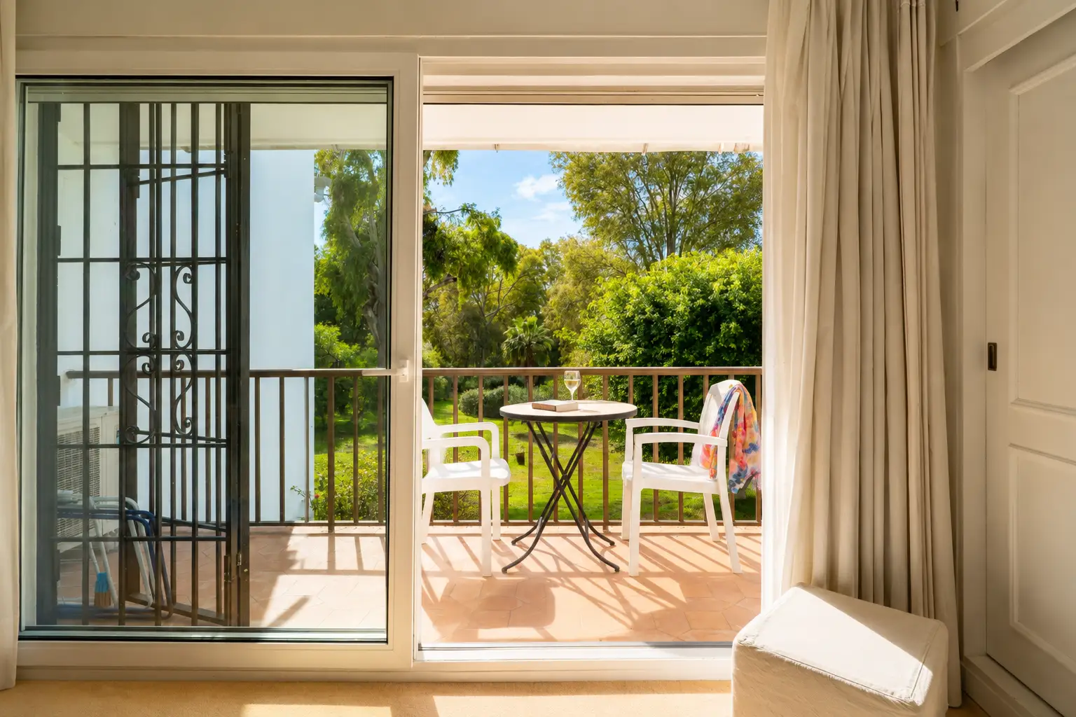 Unique duplex townhouse in Nueva Atalaya - Top Properties Estepona