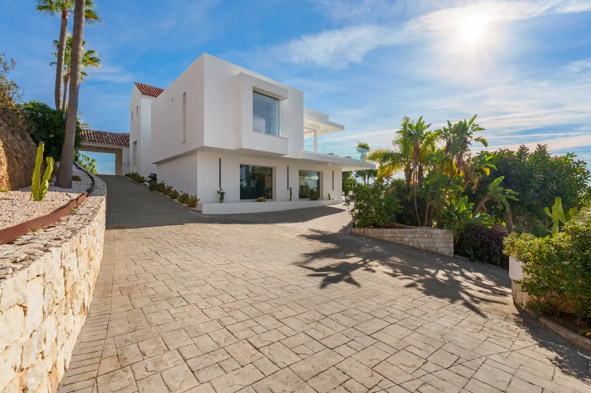 Luxury Villa in Puerto del Almendro, Benahavis - Top Properties Estepona