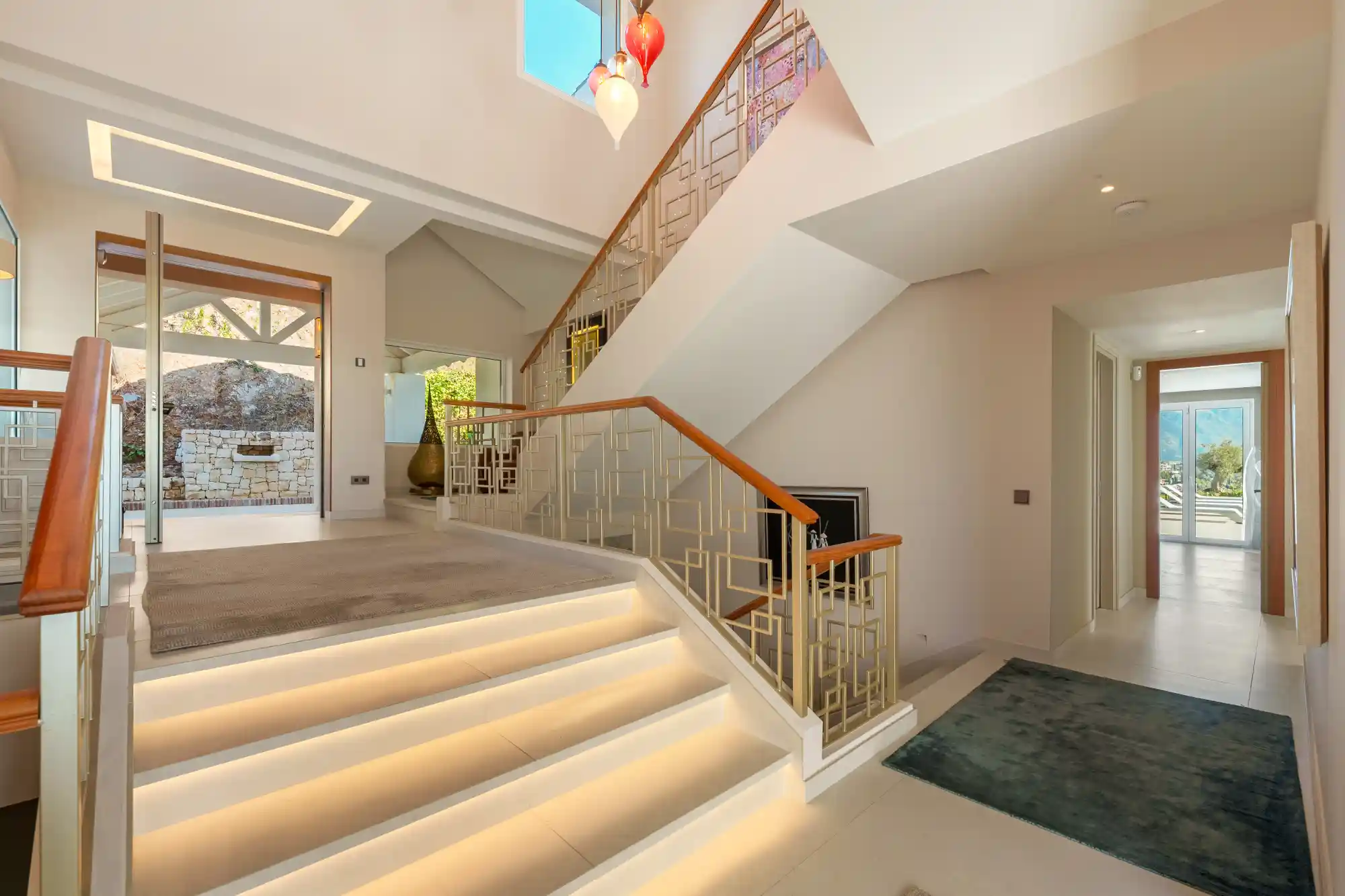Luxury Villa in Puerto del Almendro, Benahavis - Top Properties Estepona