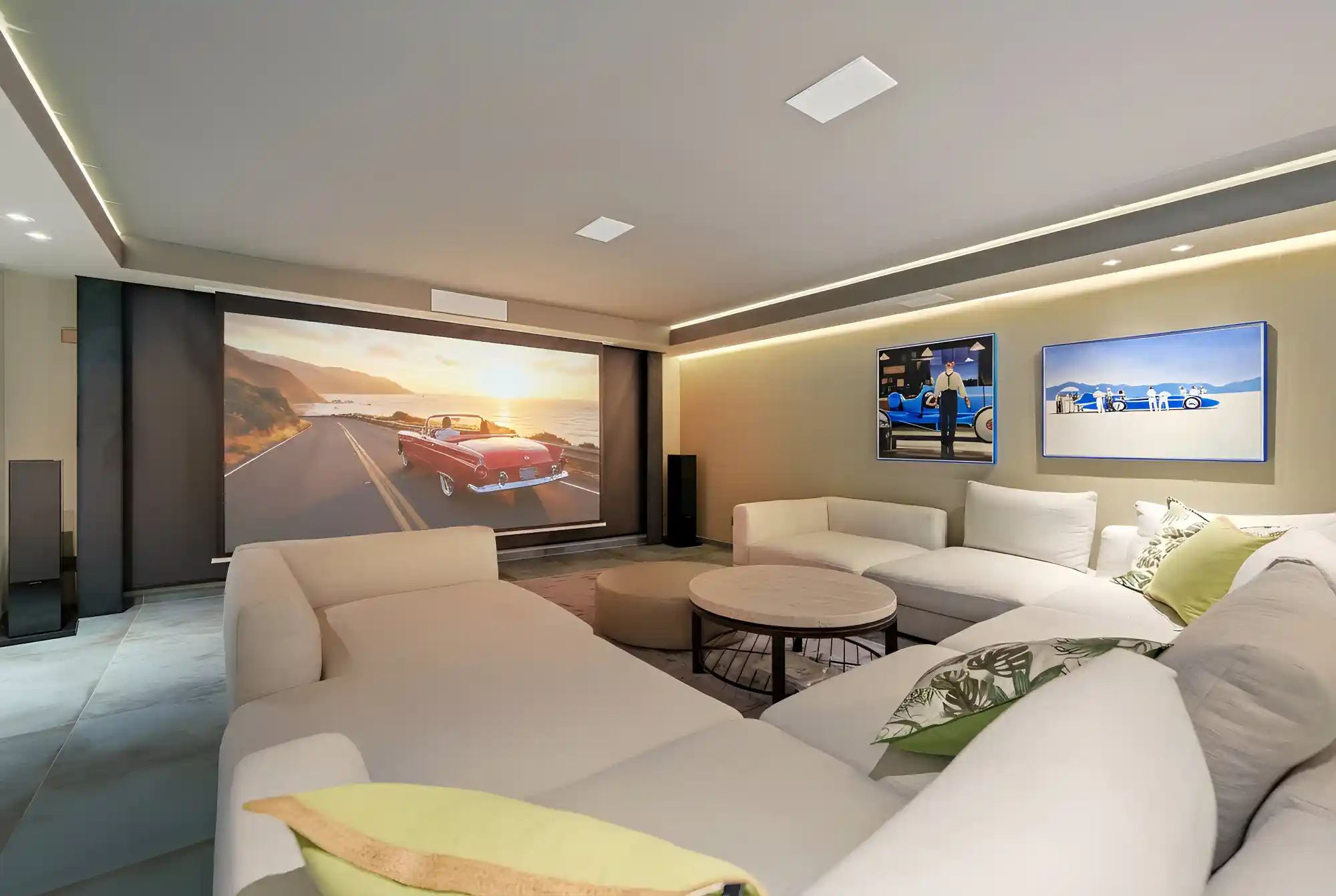Luxury Villa in Puerto del Almendro, Benahavis - Top Properties Estepona