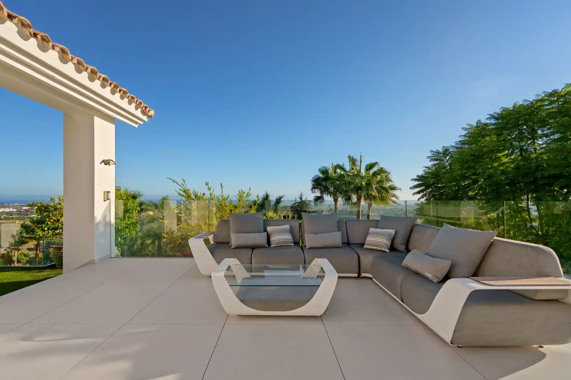 Luxury Villa in Puerto del Almendro, Benahavis - Top Properties Estepona