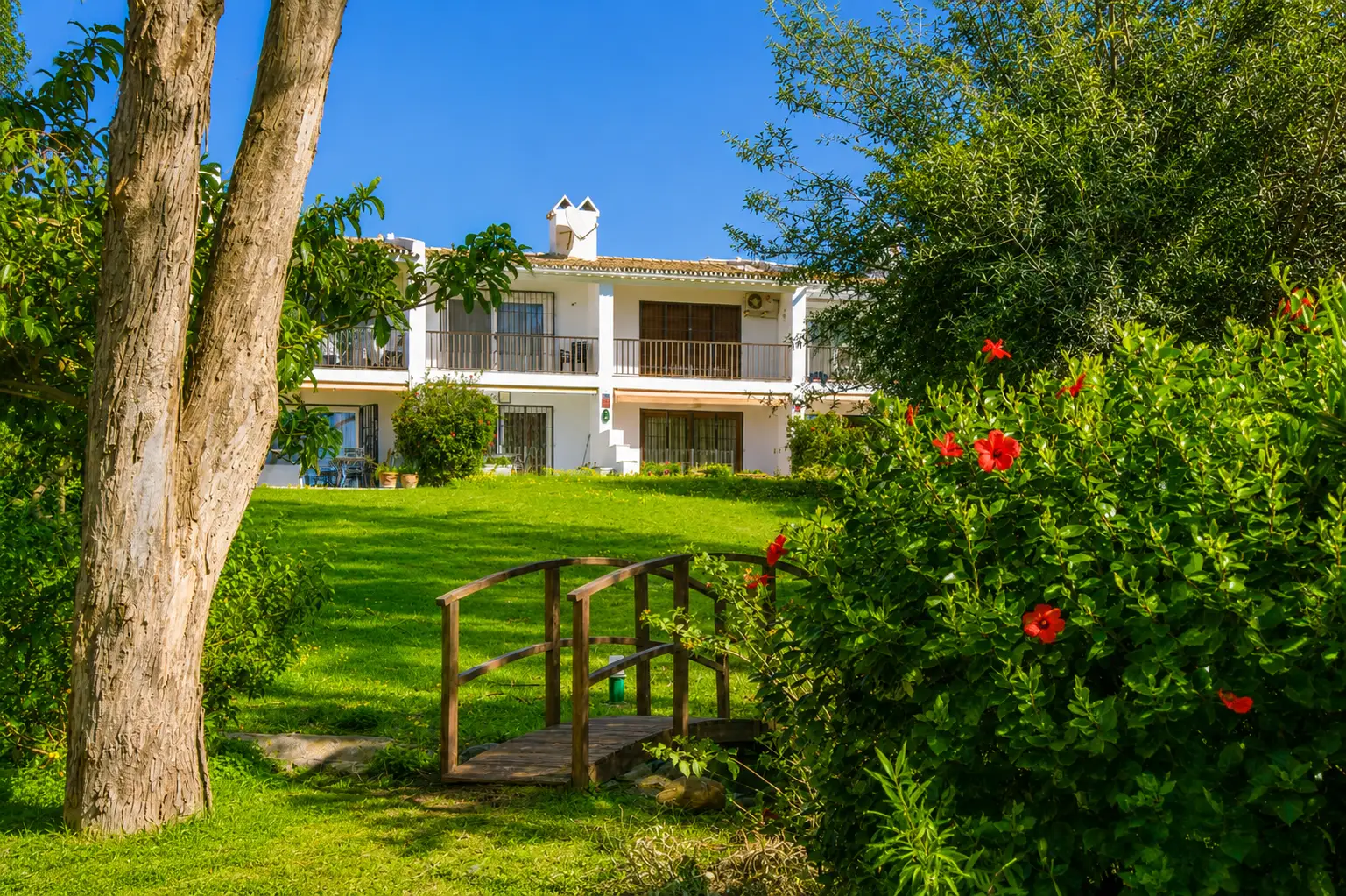 Unique duplex townhouse in Nueva Atalaya - Top Properties Estepona