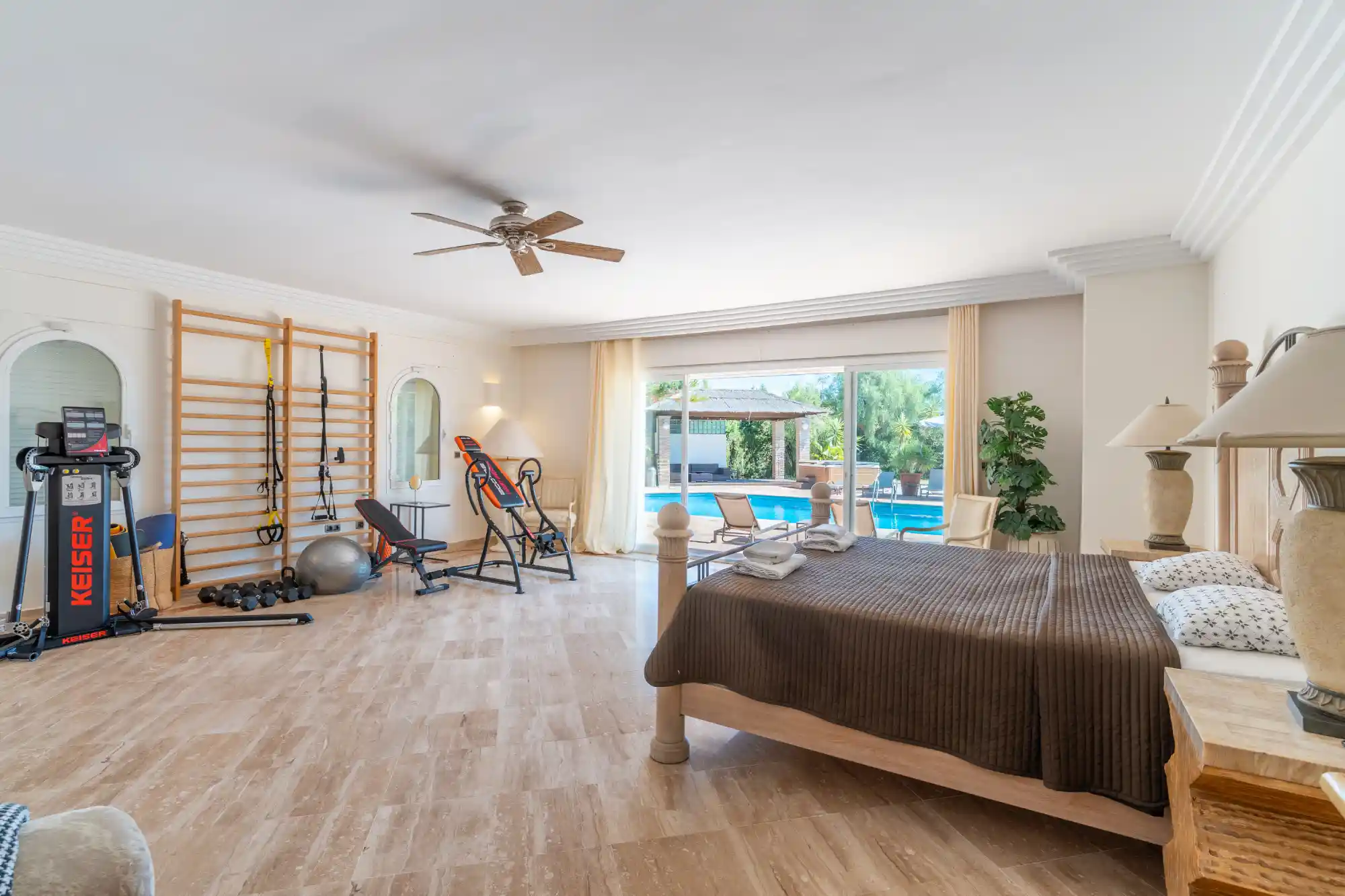Spectacular Villa in Benahavís - Top Properties Estepona