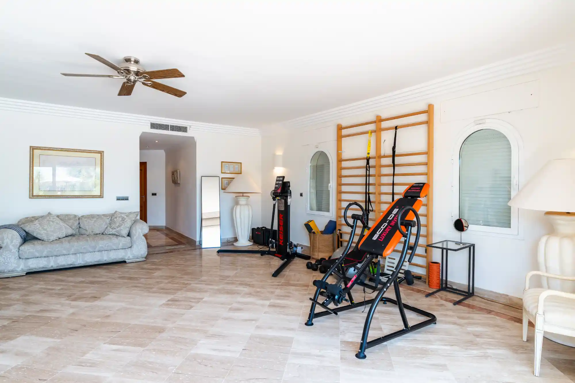 Spectacular Villa in Benahavís - Top Properties Estepona
