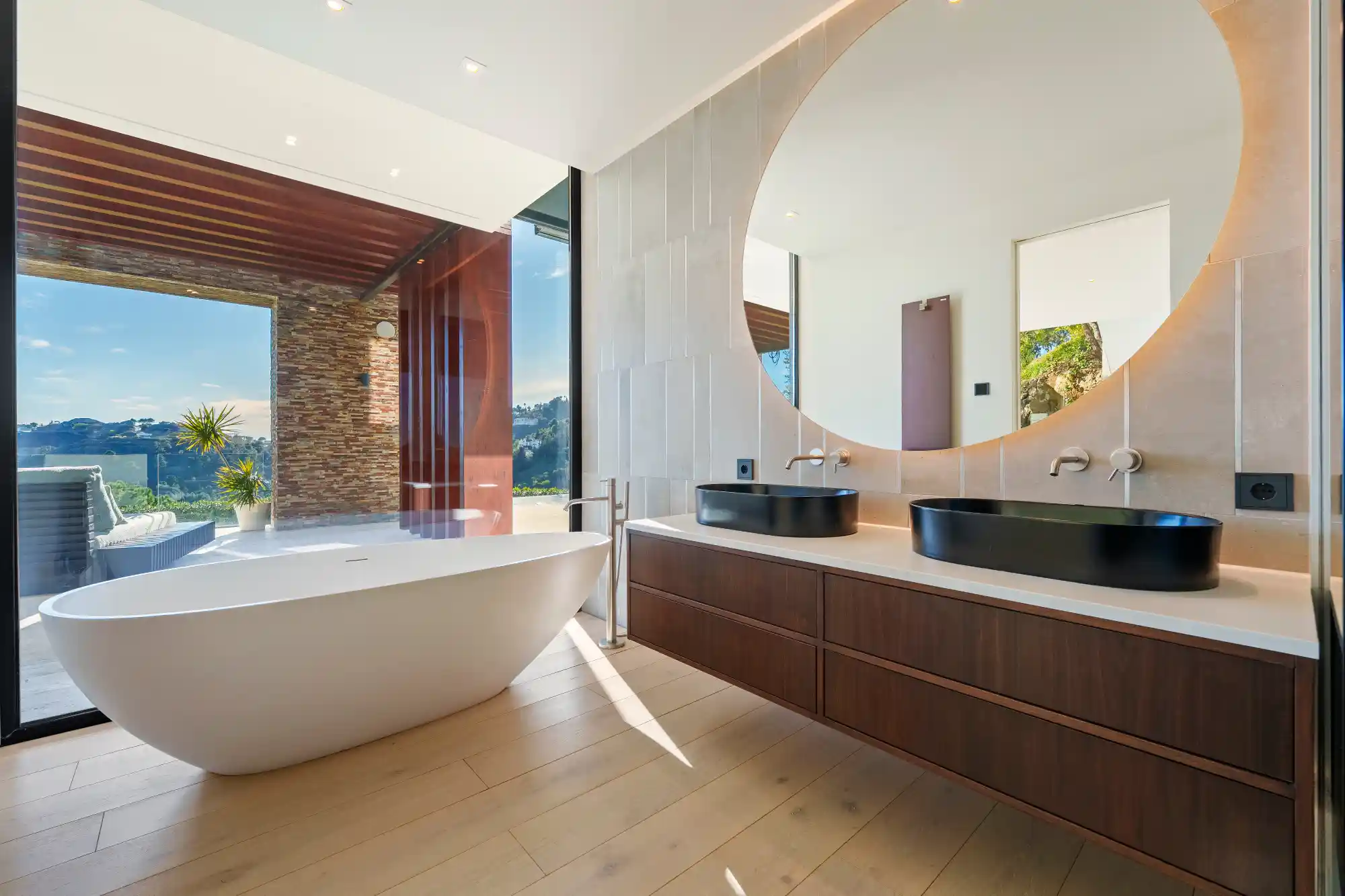 Luxury Villa in El Madroñal, Benahavis - Top Properties Estepona