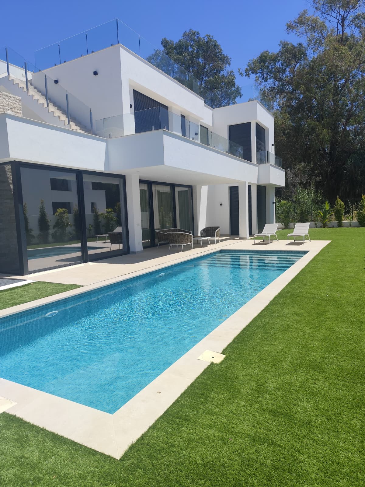 Unique duplex townhouse in Nueva Atalaya - Top Properties Estepona