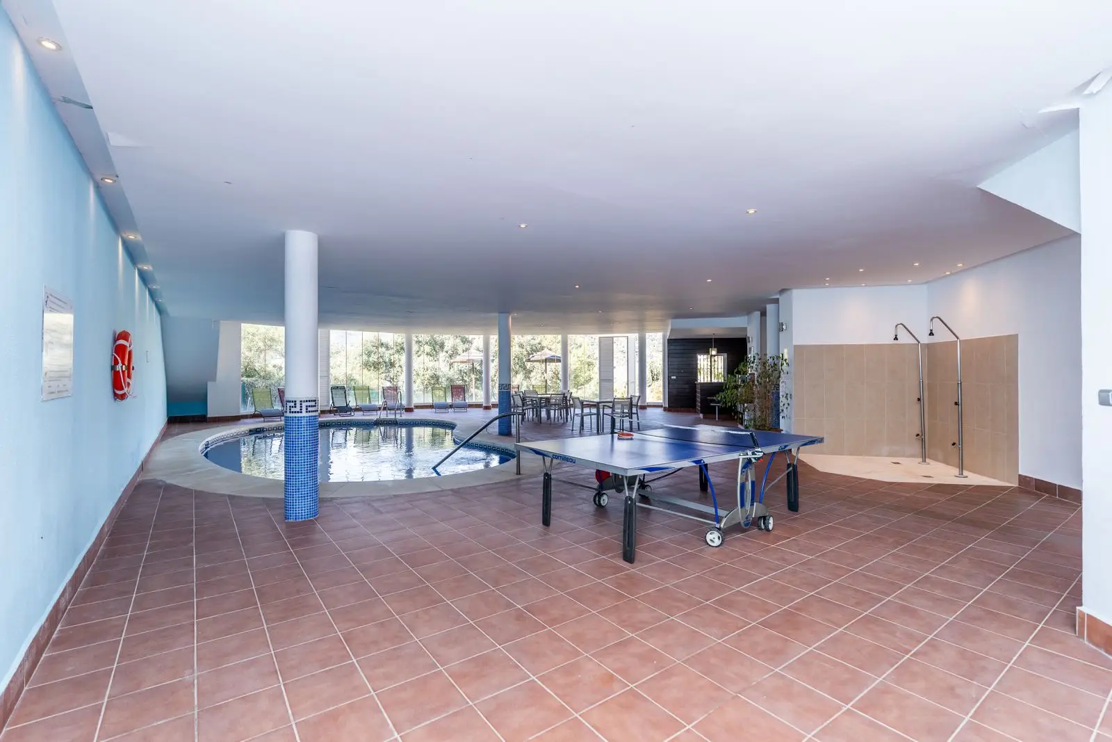 Spacious Apartment with Panoramic Views in Benahavís