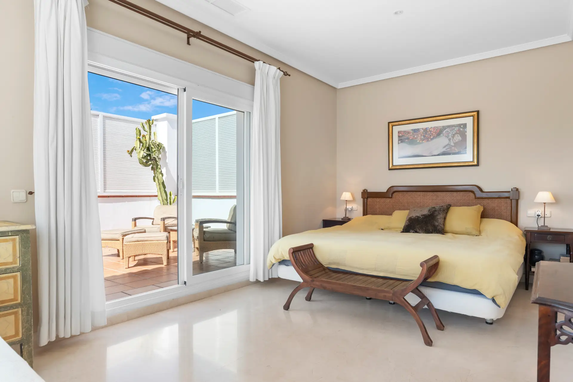 Elegante Villa mit Meerblick in El Paraíso