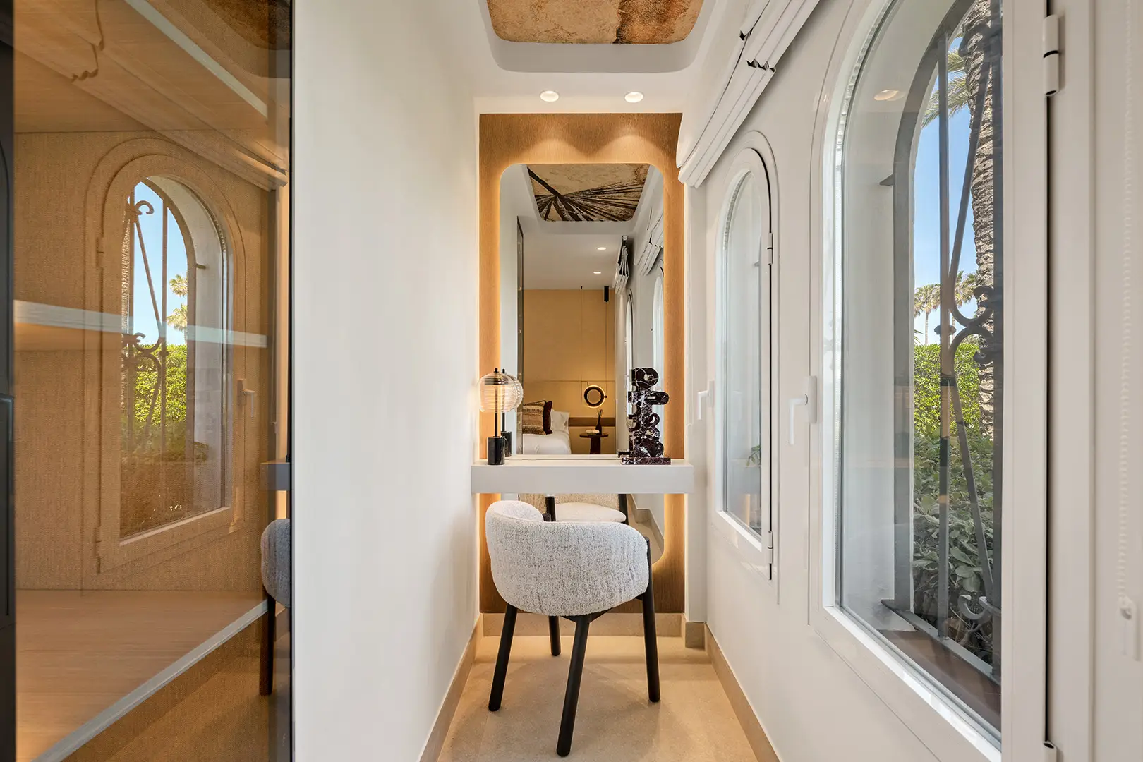 Luxury Frontline Ground-Floor Apartment