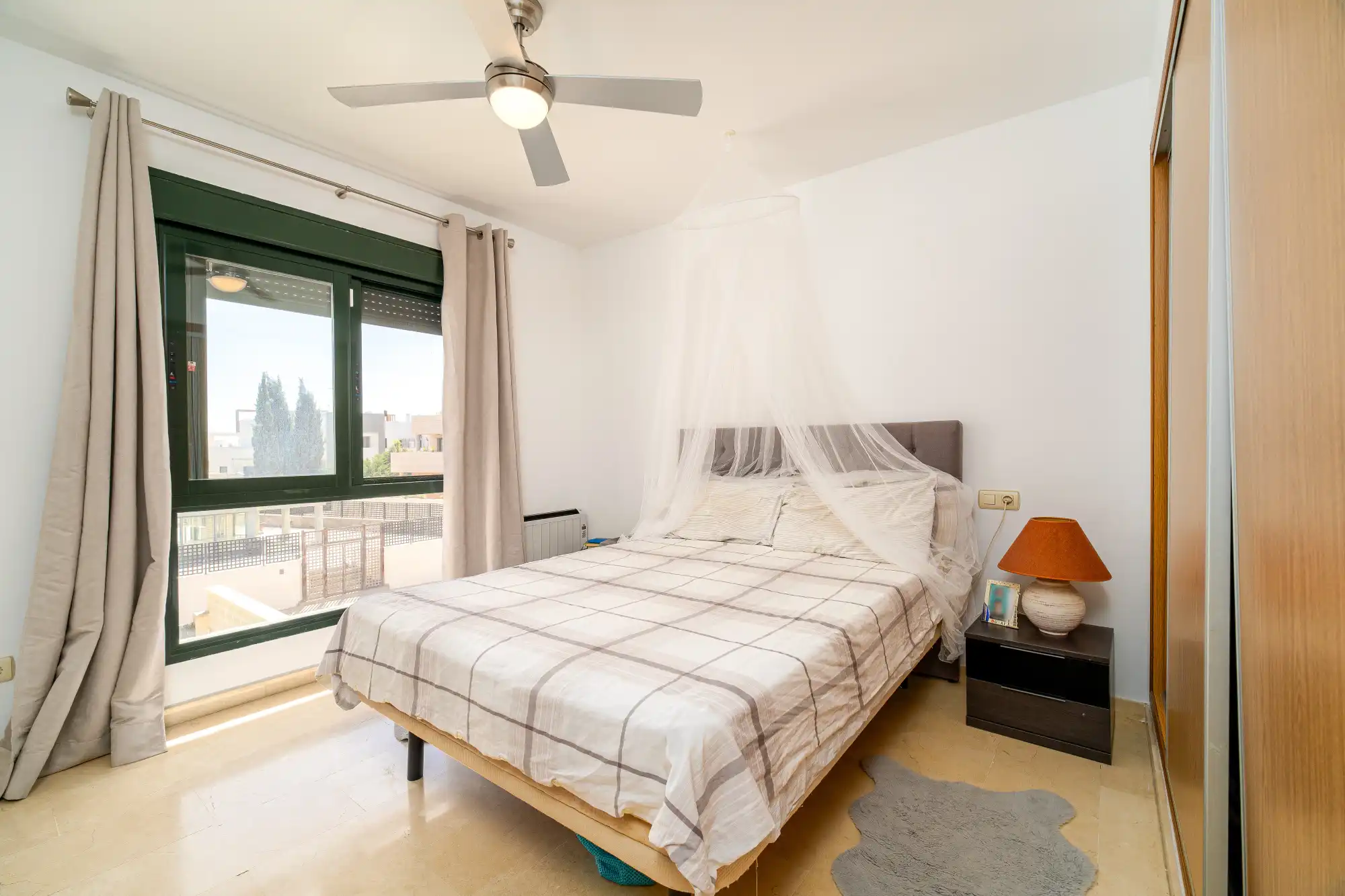 Stunning 3-bedroom townhouse with a private pool in Cancelada