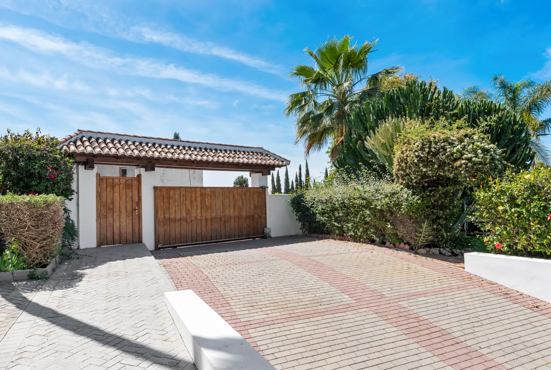 Elegante Villa mit Meerblick in El Paraíso