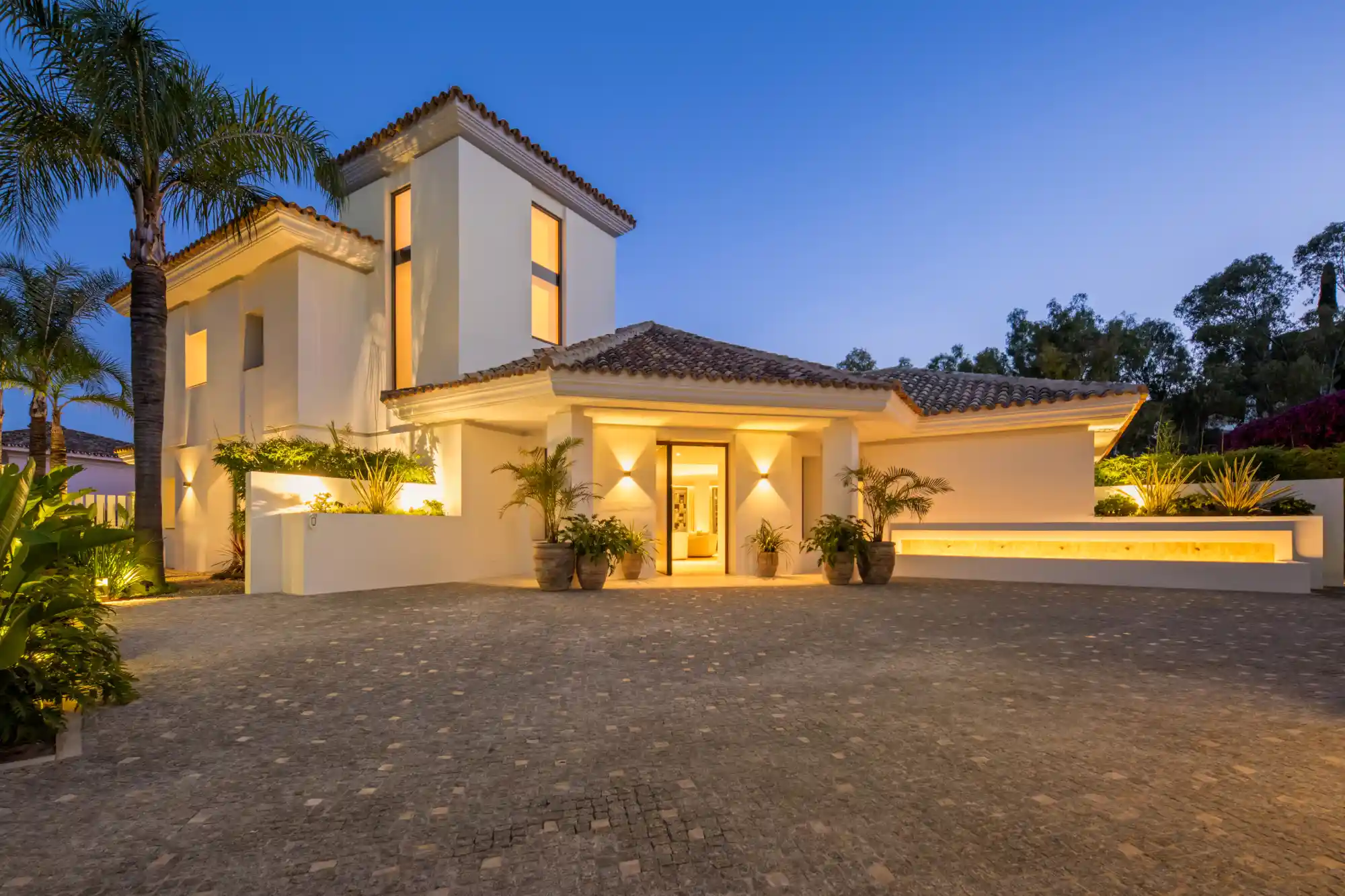 Charming Andalusian Villa Benahavís - Top Properties Estepona