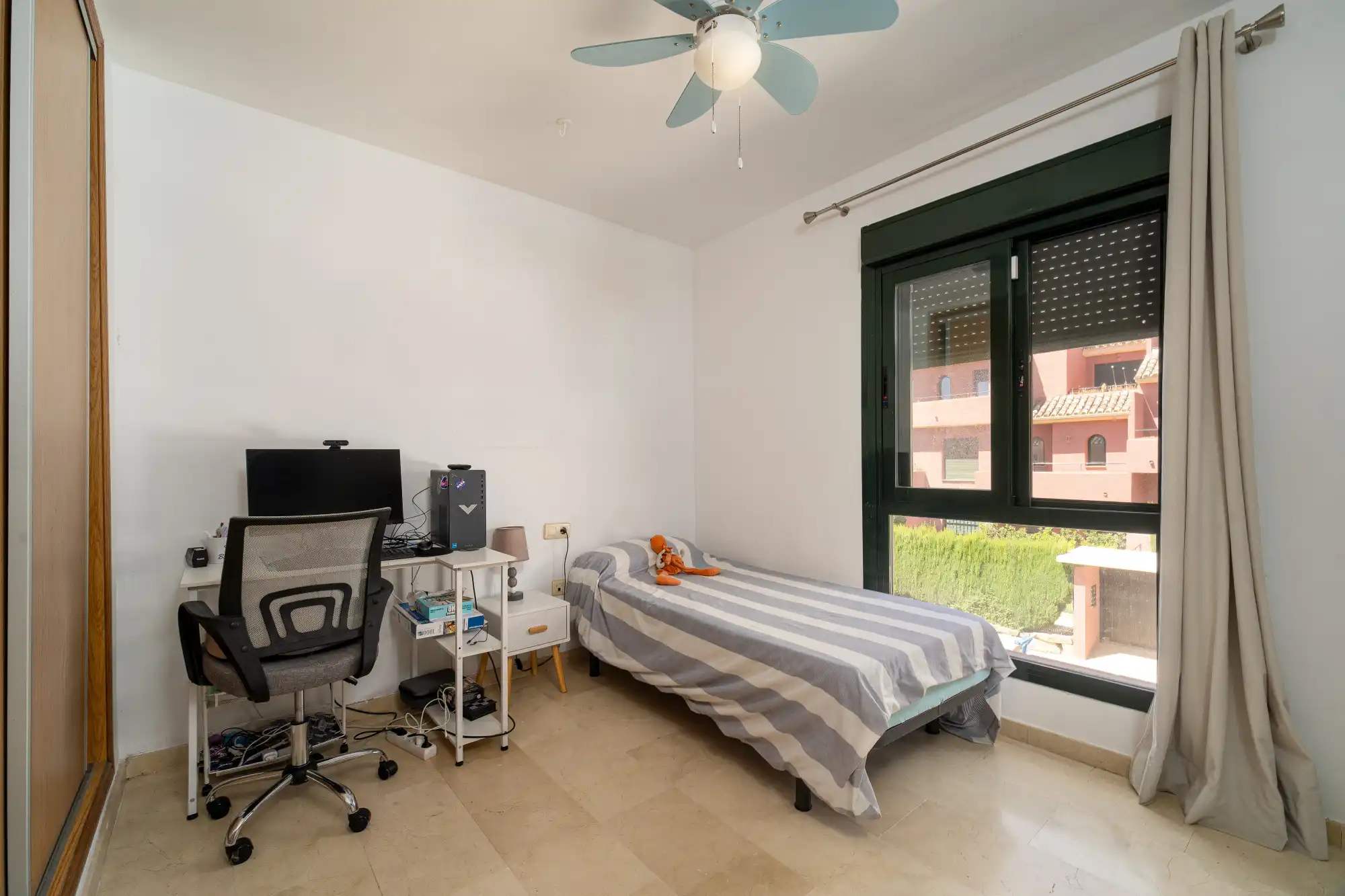Stunning 3-bedroom townhouse with a private pool in Cancelada
