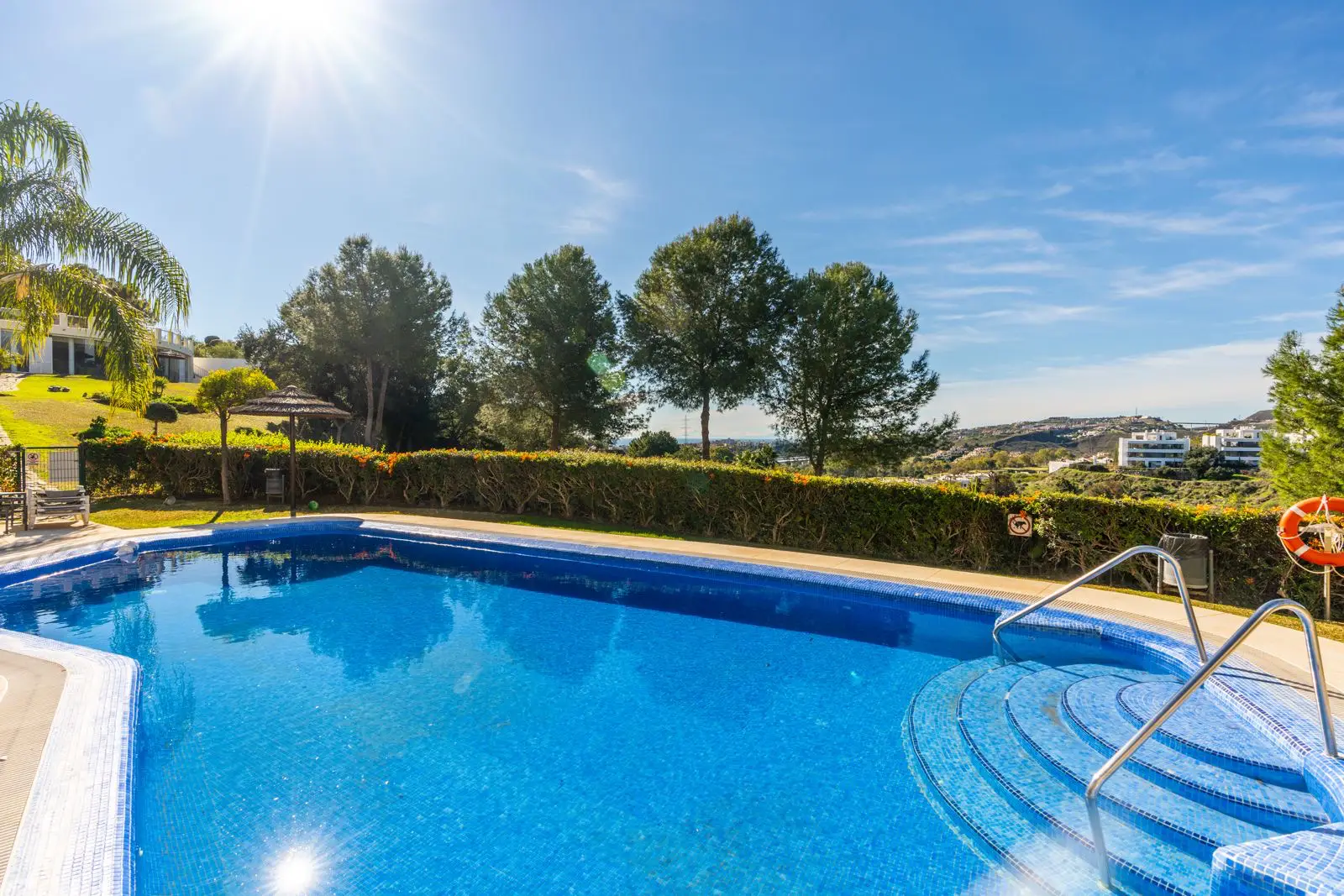 Spacious Apartment with Panoramic Views in Benahavís