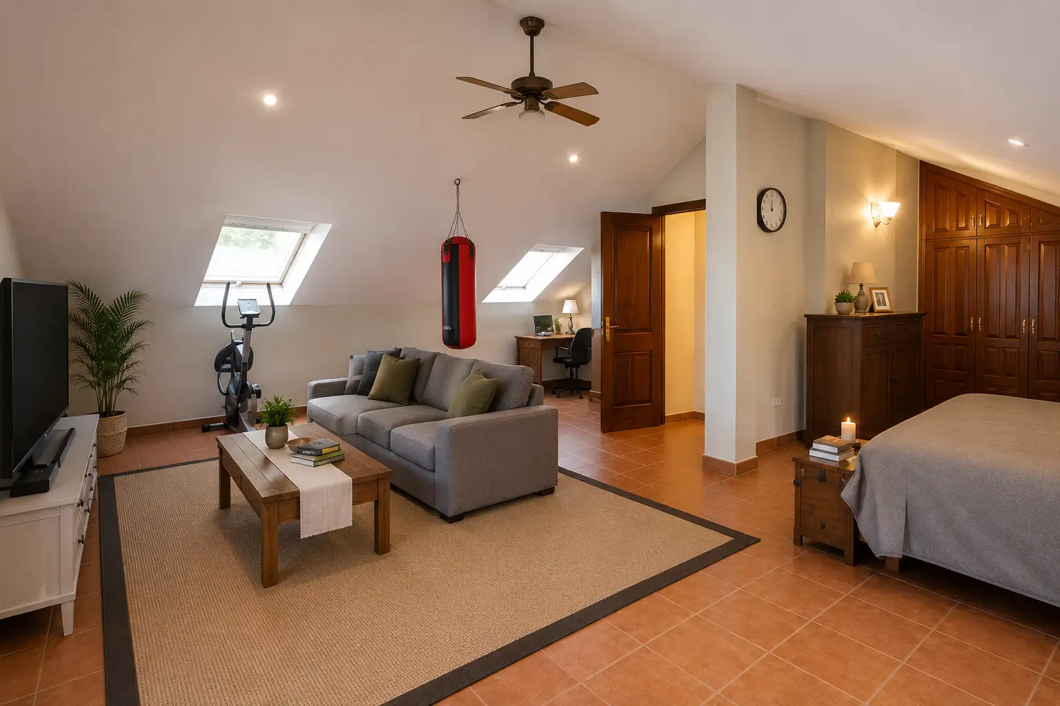 Elegante casa adosada de estilo andaluz con piscina privada en Tiro Pichón, San Pedro Alcántara