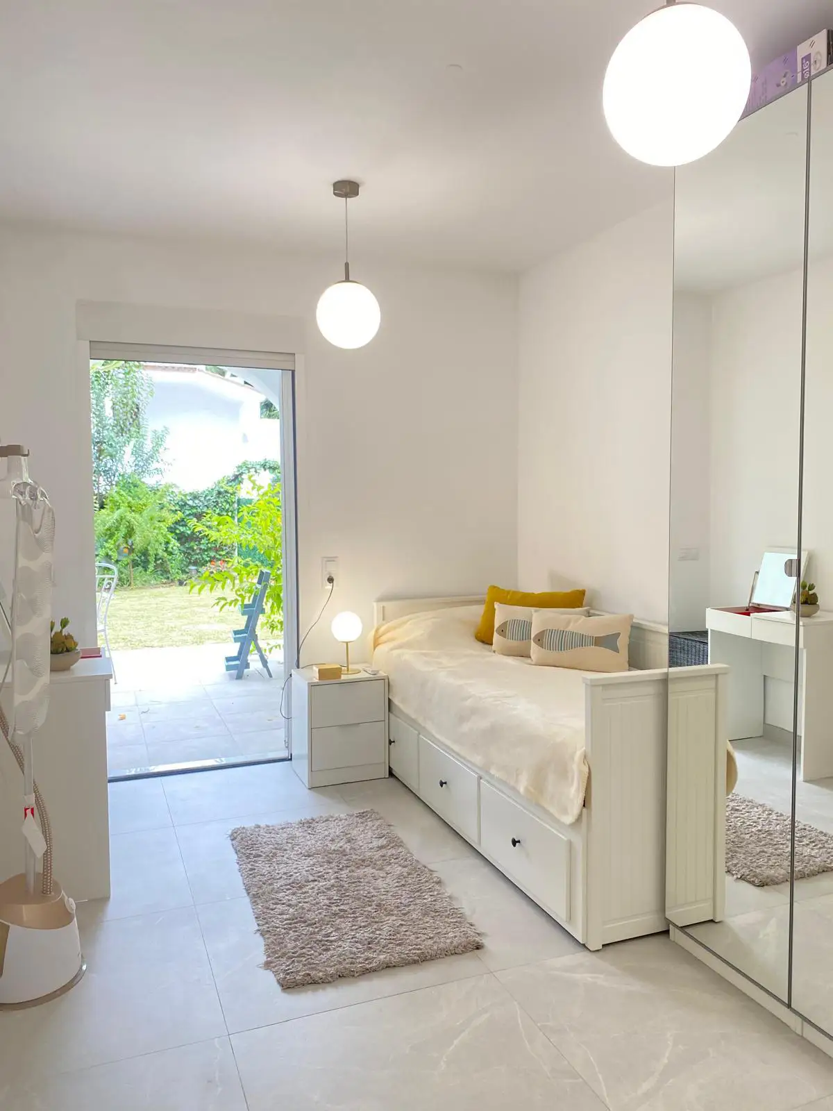 Renovated Beachside Apartment in Benamara