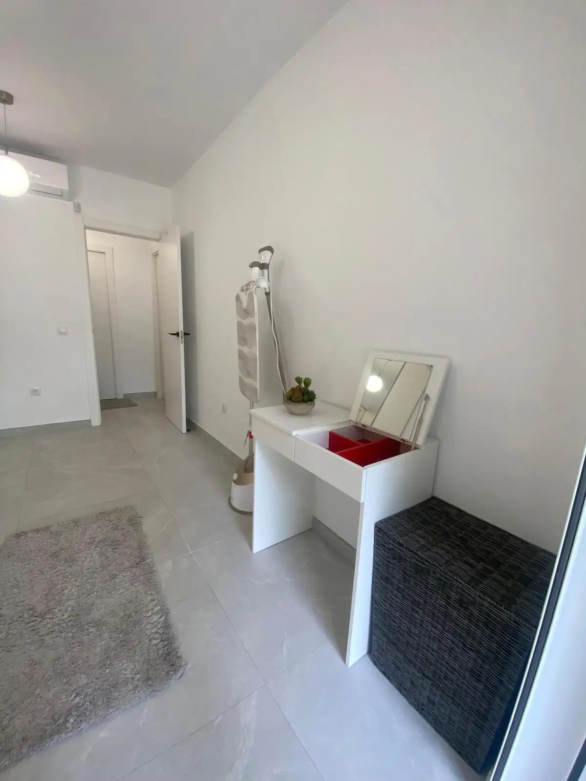 Renovated Beachside Apartment in Benamara