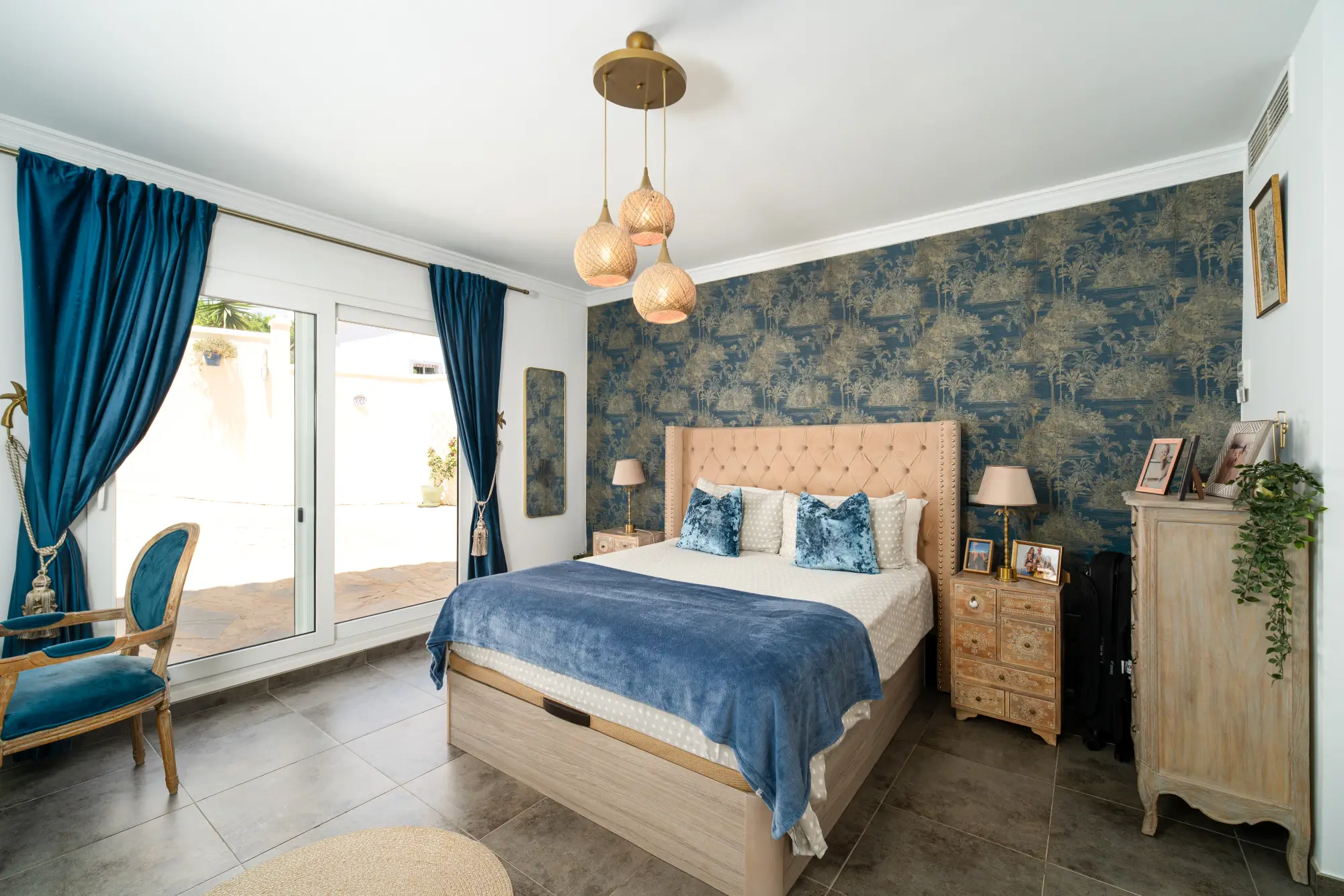 Elegant Villa with Panoramic Sea Views in Estepona - Top Properties Estepona