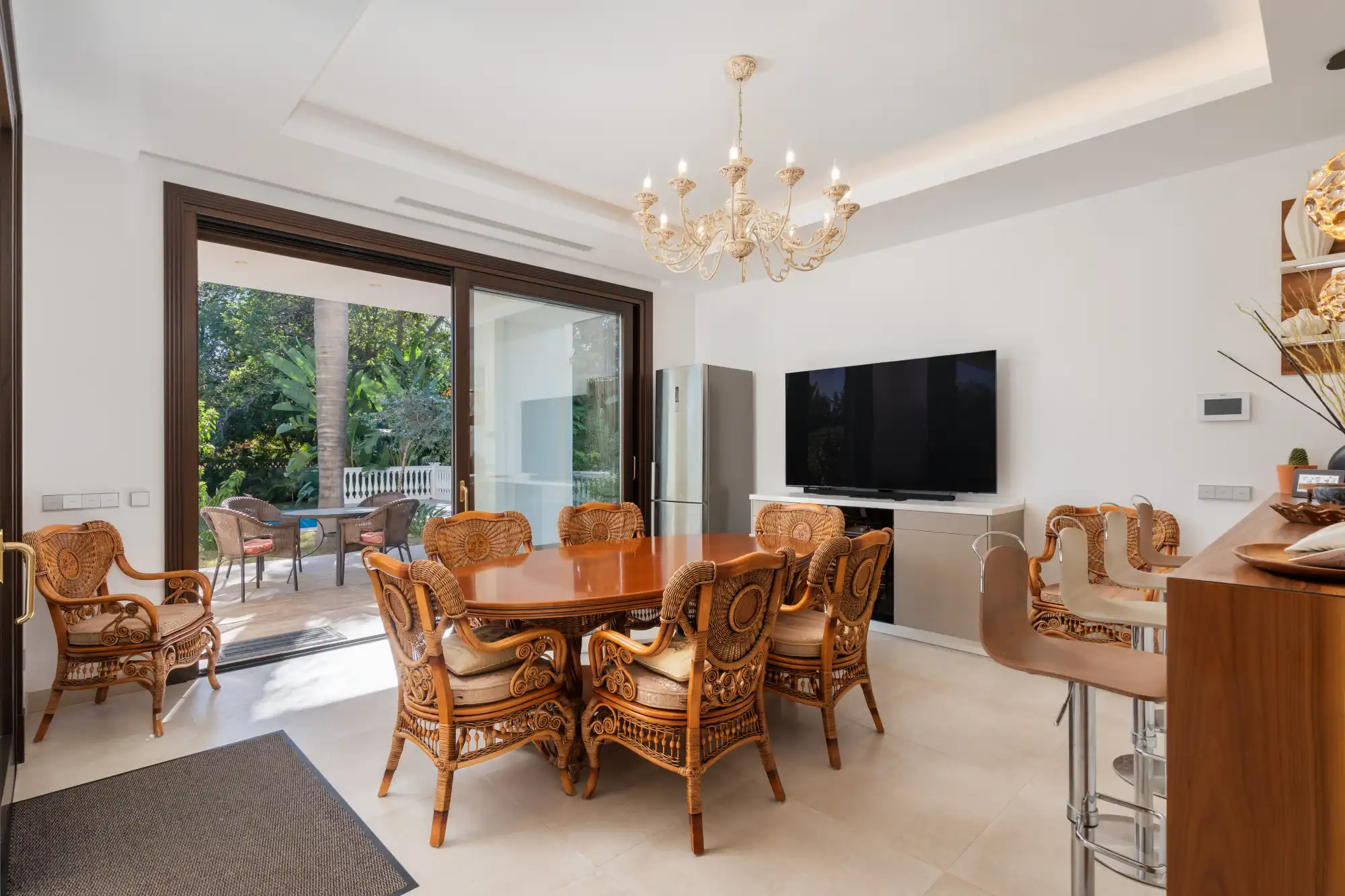 Contemporary Luxury Villa in Casasola - Top Properties Estepona