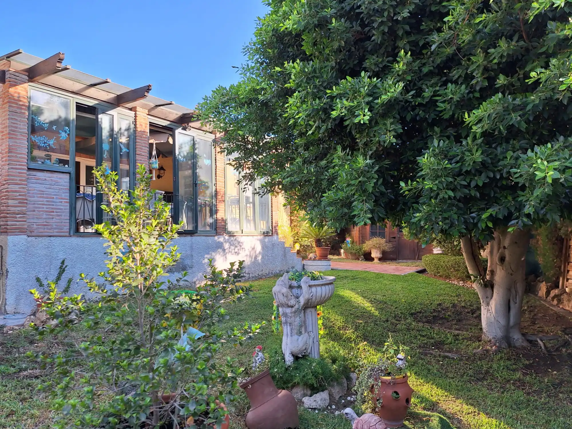 Charming Village Home in the Heart of Benahavís - Top Preporties