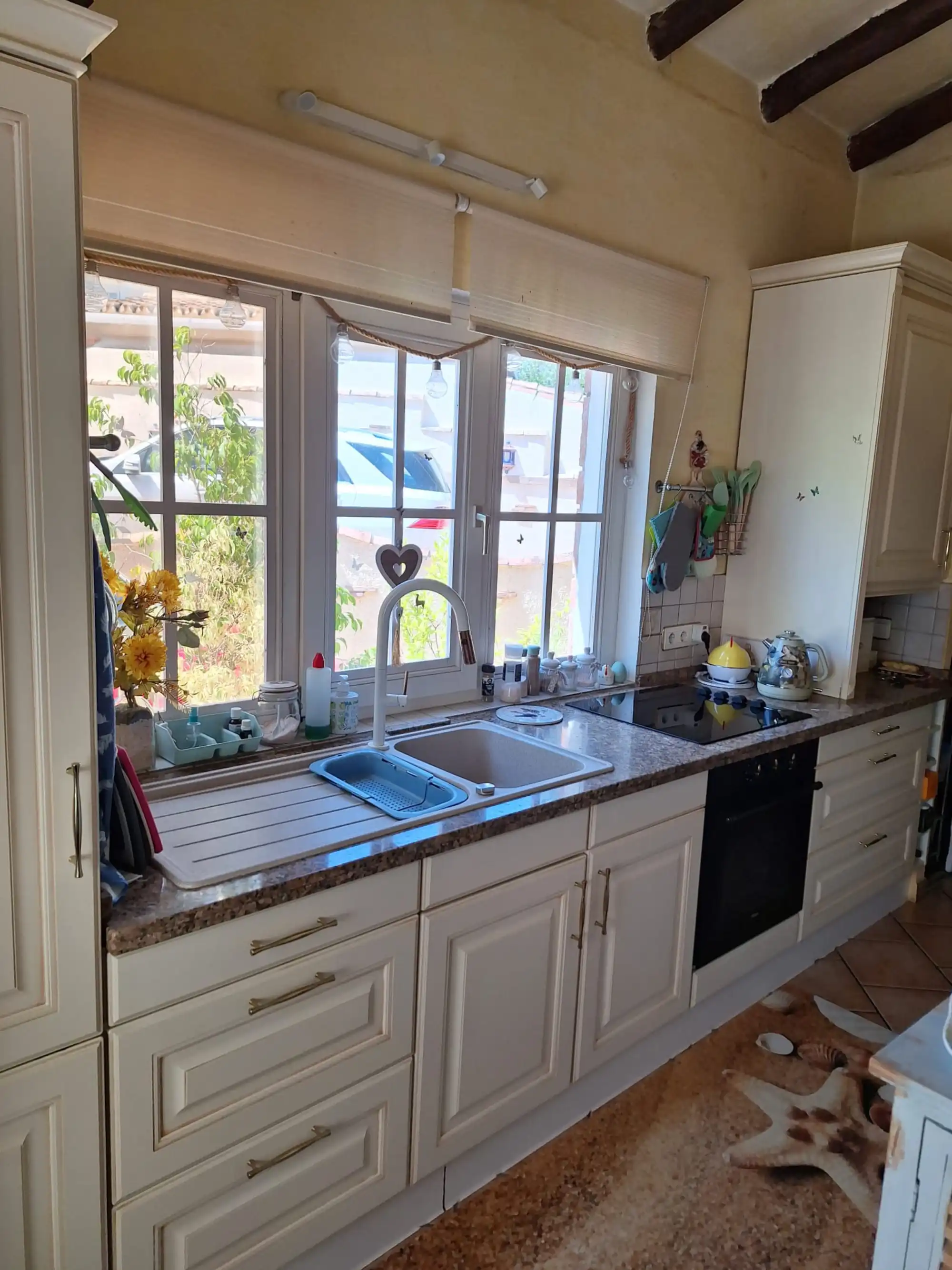 Charming Village Home in the Heart of Benahavís - Top Preporties