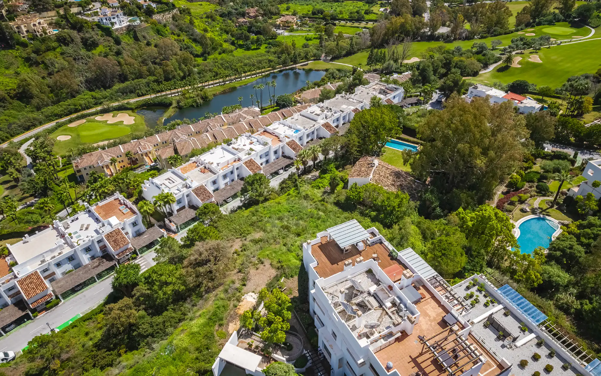 Sea View Plot with Project & Building Licence La Quinta, Benahavís - Top Properties