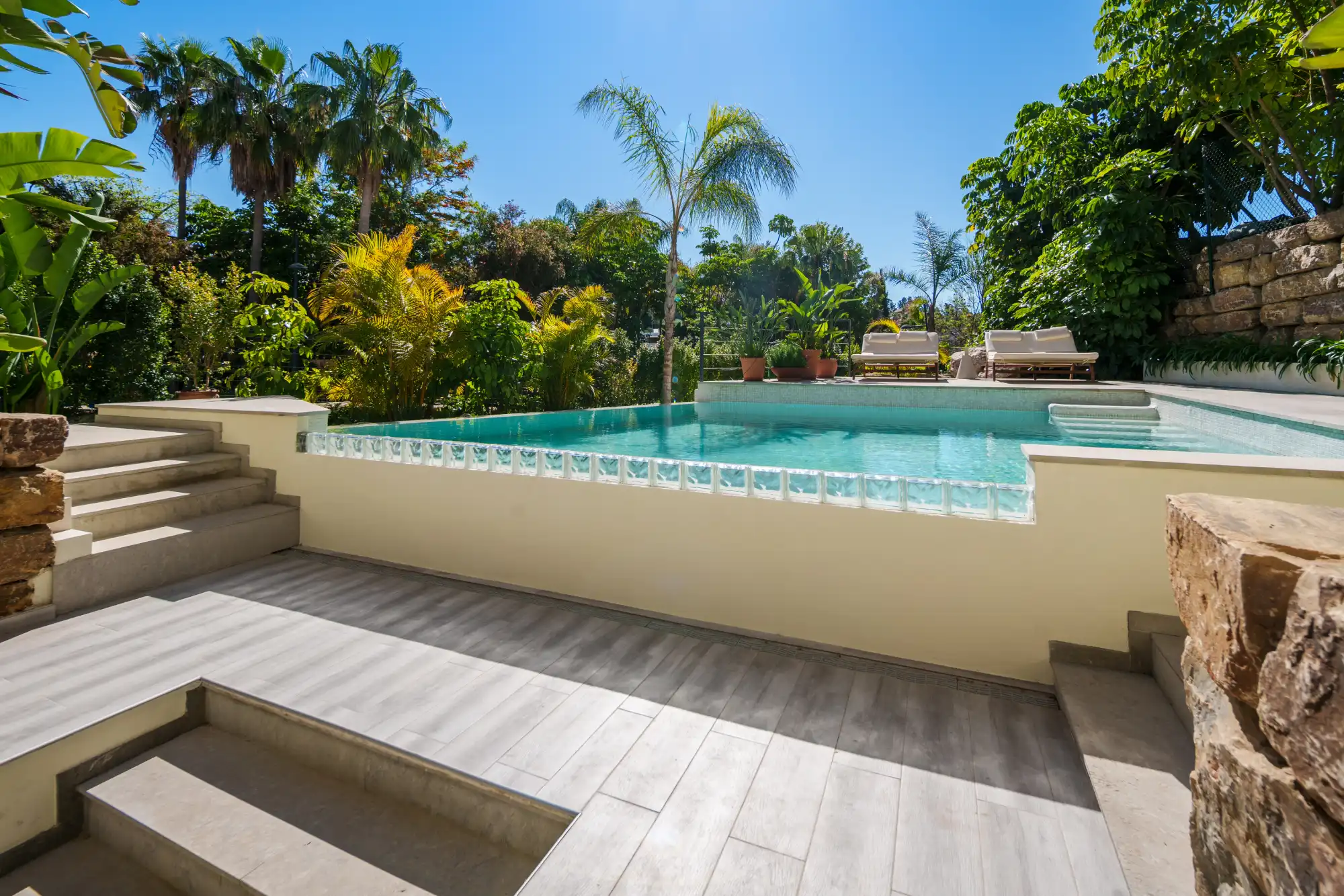 Luxury villa in El Campanario - Top Properties