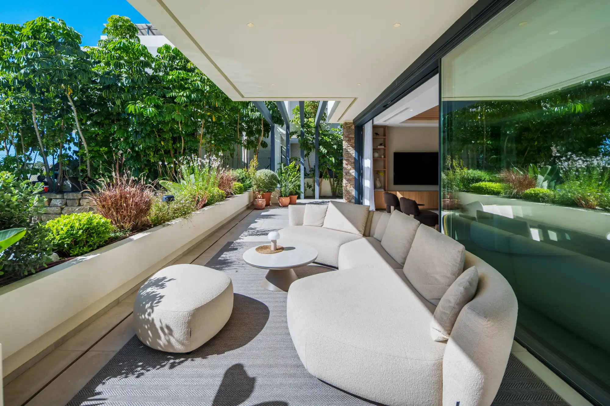 Luxury villa in El Campanario - Top Properties