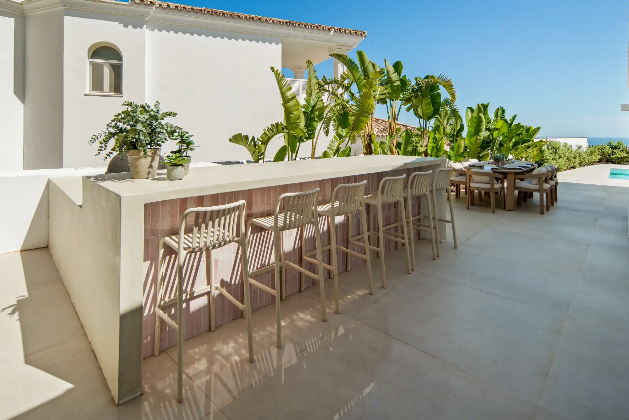 Contemporary Luxury in Villa in Benahavis - Top Properties