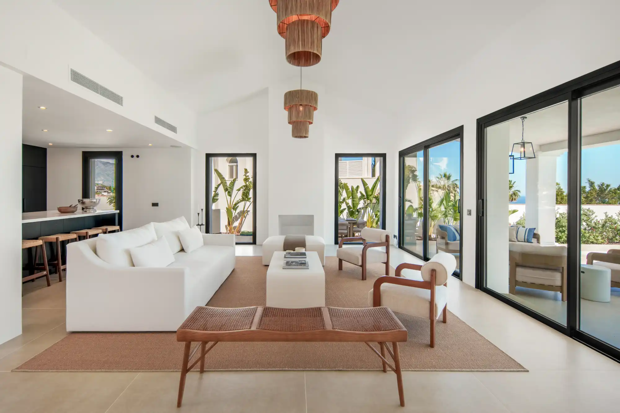 Contemporary Luxury in Villa in Benahavis - Top Properties