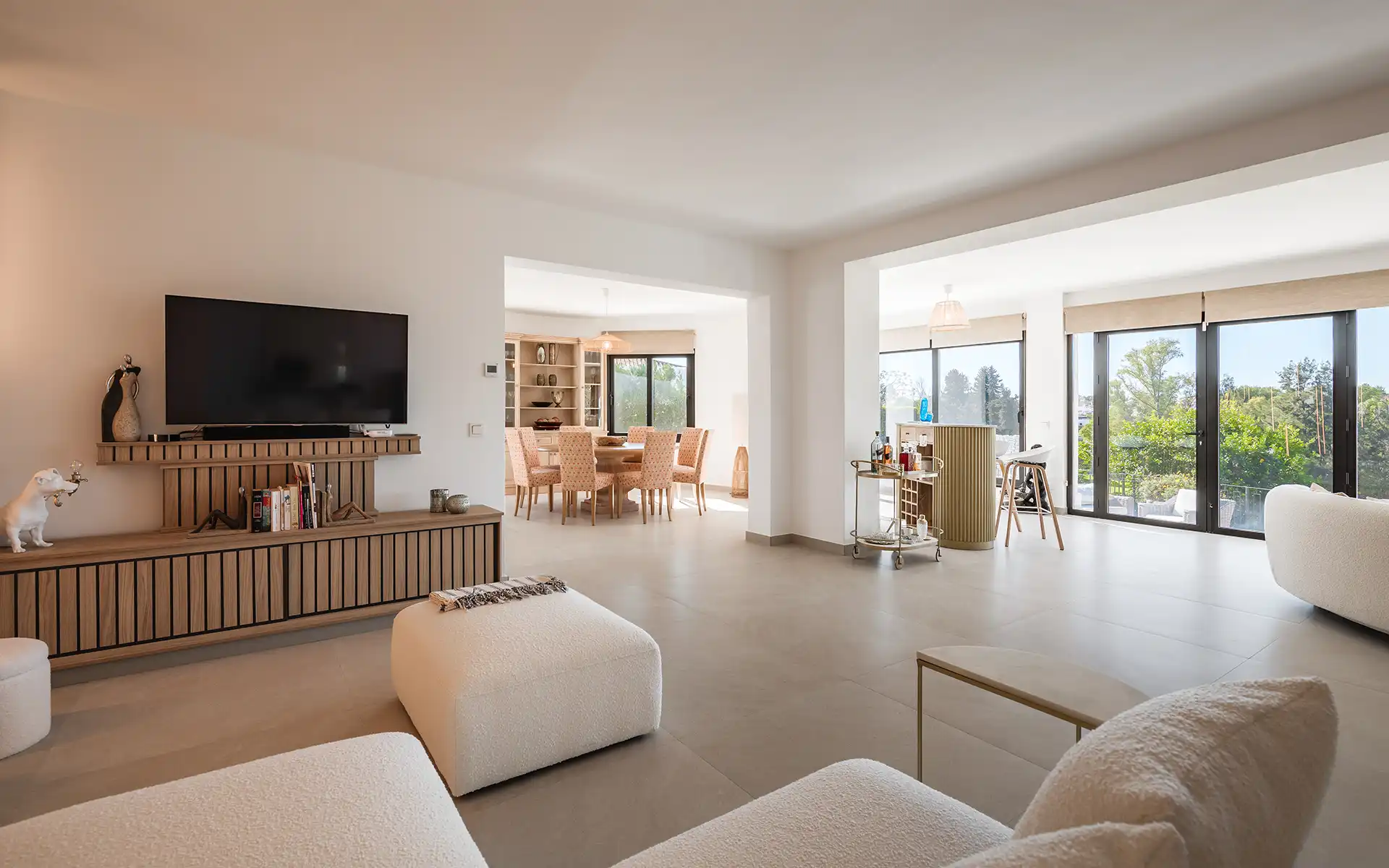 front line golf villa in guadalmina alta-Top Properties