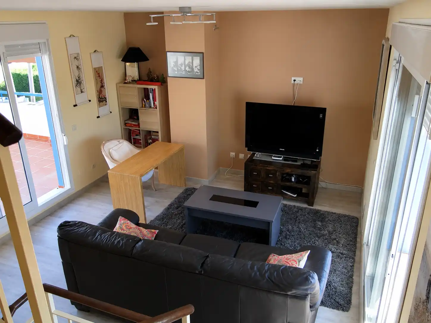 Spacious 5-Bedroom Townhouse with Terraces and Communal Pool in Bel Air, Estepona