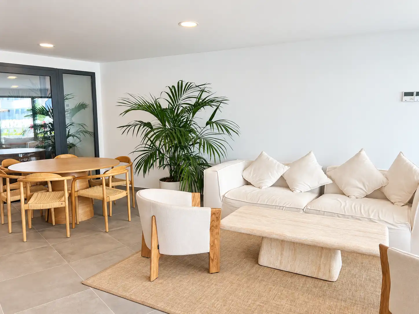 Ground-Floor Apartment with Large Private Garden in Estepona - Topproperties