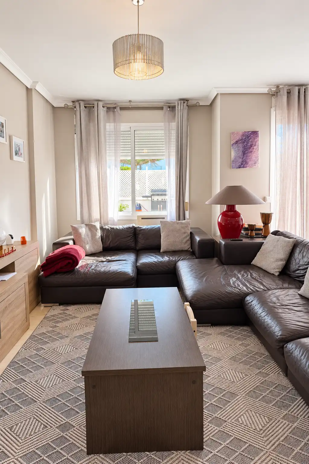 Spacious 5-Bedroom Townhouse with Terraces and Communal Pool in Bel Air, Estepona