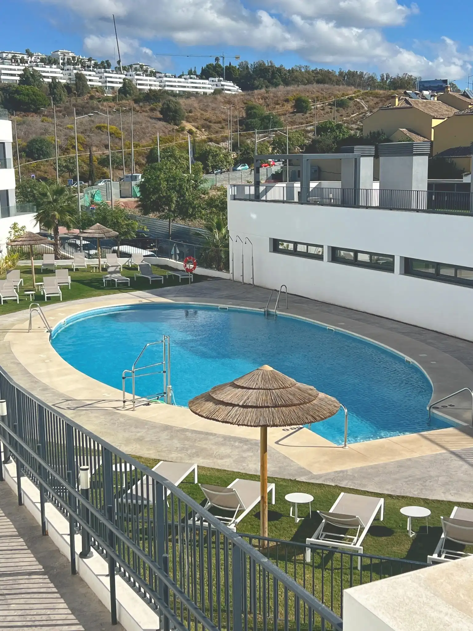 Ground-Floor Apartment with Large Private Garden in Estepona - Topproperties